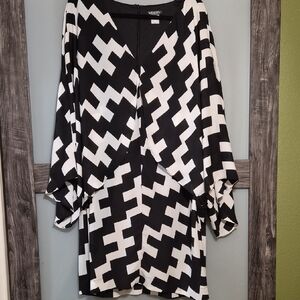 VENUS Black and Gray Dress